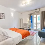 An Amazing 2br With A Special Private Rooftop By 360 Estates Dom wakacyjny *