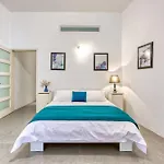 Dom wakacyjny An Amazing 2br With A Special Private Rooftop By 360 Estates Sliema