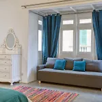 Dom wakacyjny An Amazing 2br With A Special Private Rooftop By 360 Estates