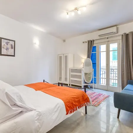 An Amazing 2br With A Special Private Rooftop By 360 Estates 度假居 *