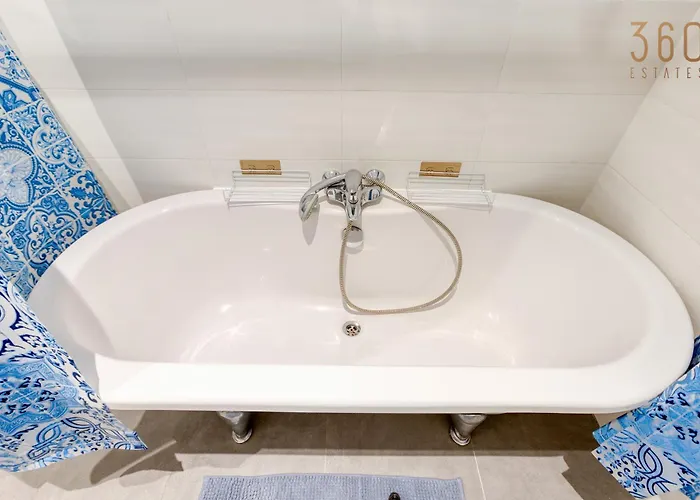 An Amazing 2br With A Special Private Rooftop By 360 Estates 슬리에마