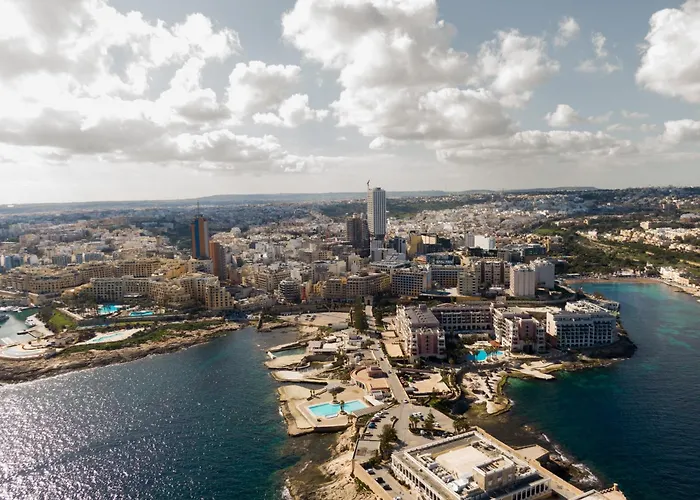 펜션 An Amazing 2br With A Special Private Rooftop By 360 Estates 슬리에마