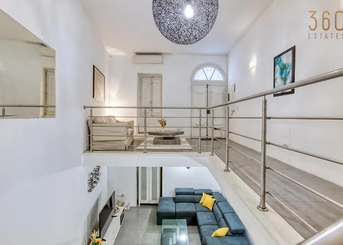 An Amazing 2br With A Special Private Rooftop By 360 Estates 슬리에마