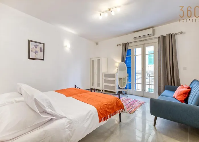 An Amazing 2br With A Special Private Rooftop By 360 Estates 펜션 *