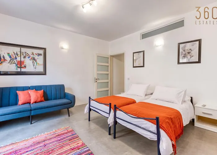 An Amazing 2br With A Special Private Rooftop By 360 Estates * Sliema